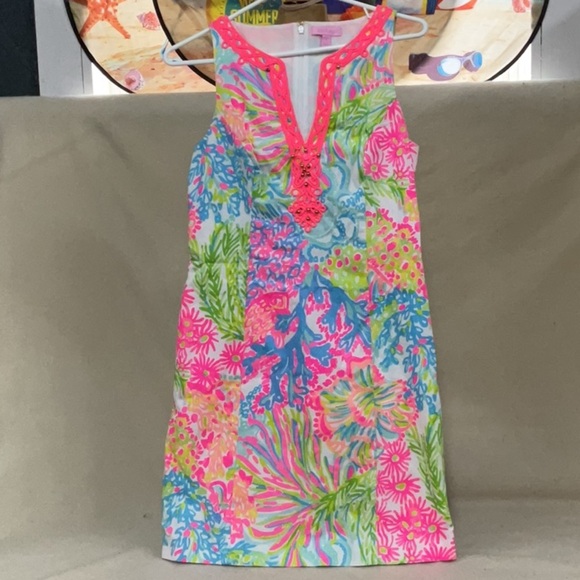 Lilly Pulitzer Dresses & Skirts - EUC woman’s sleeveless Lilly Pulitzer lined dress